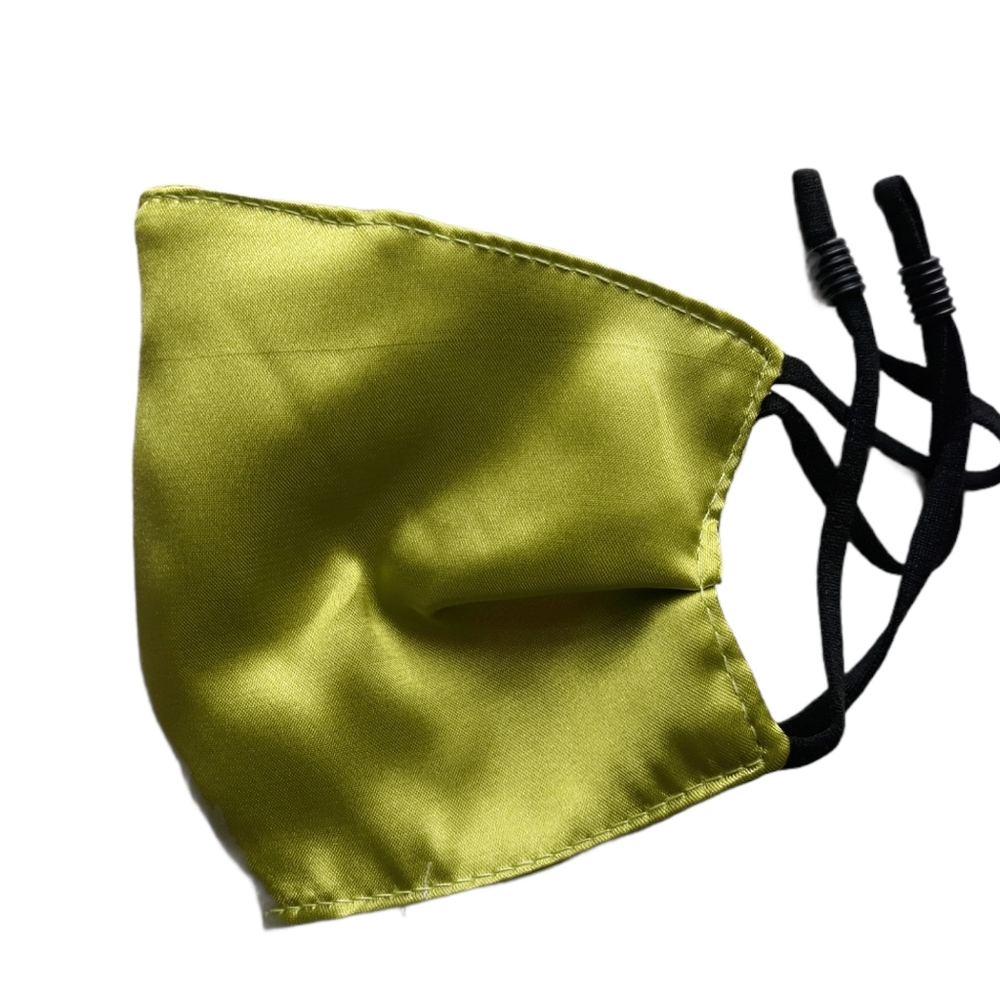Silk face mask with nose wire